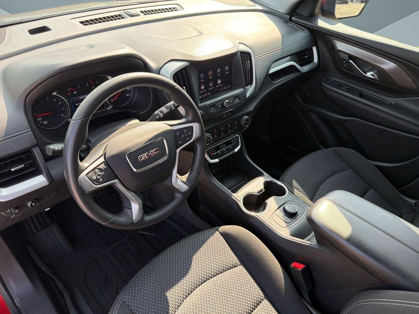 Used 2022 GMC Terrain SLE FWD image 4
