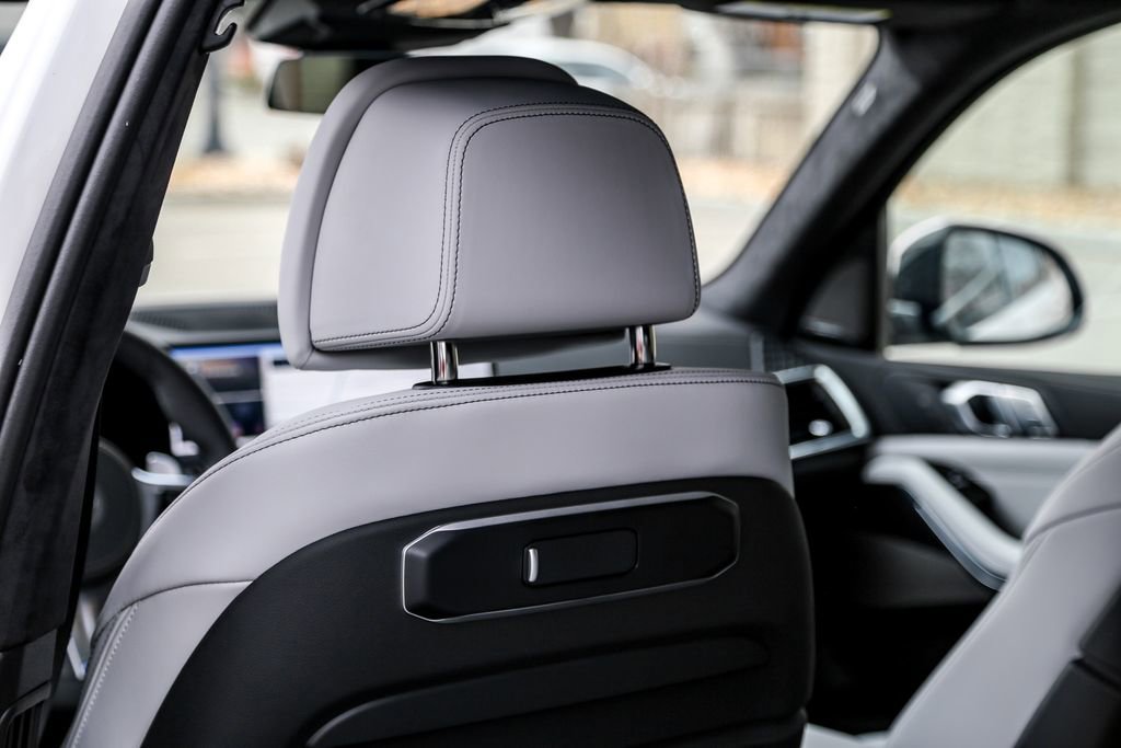 New 2026 BMW X7 xDrive40i w/ M Sport Package image 21