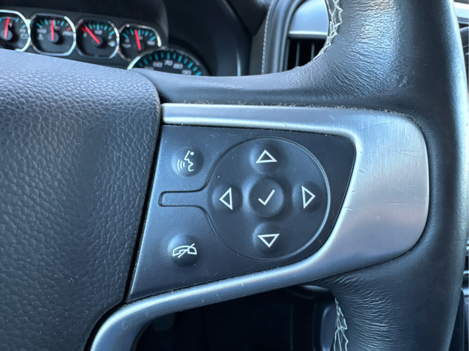 Used 2018 GMC Sierra 1500 SLT AWD/4WD image 13