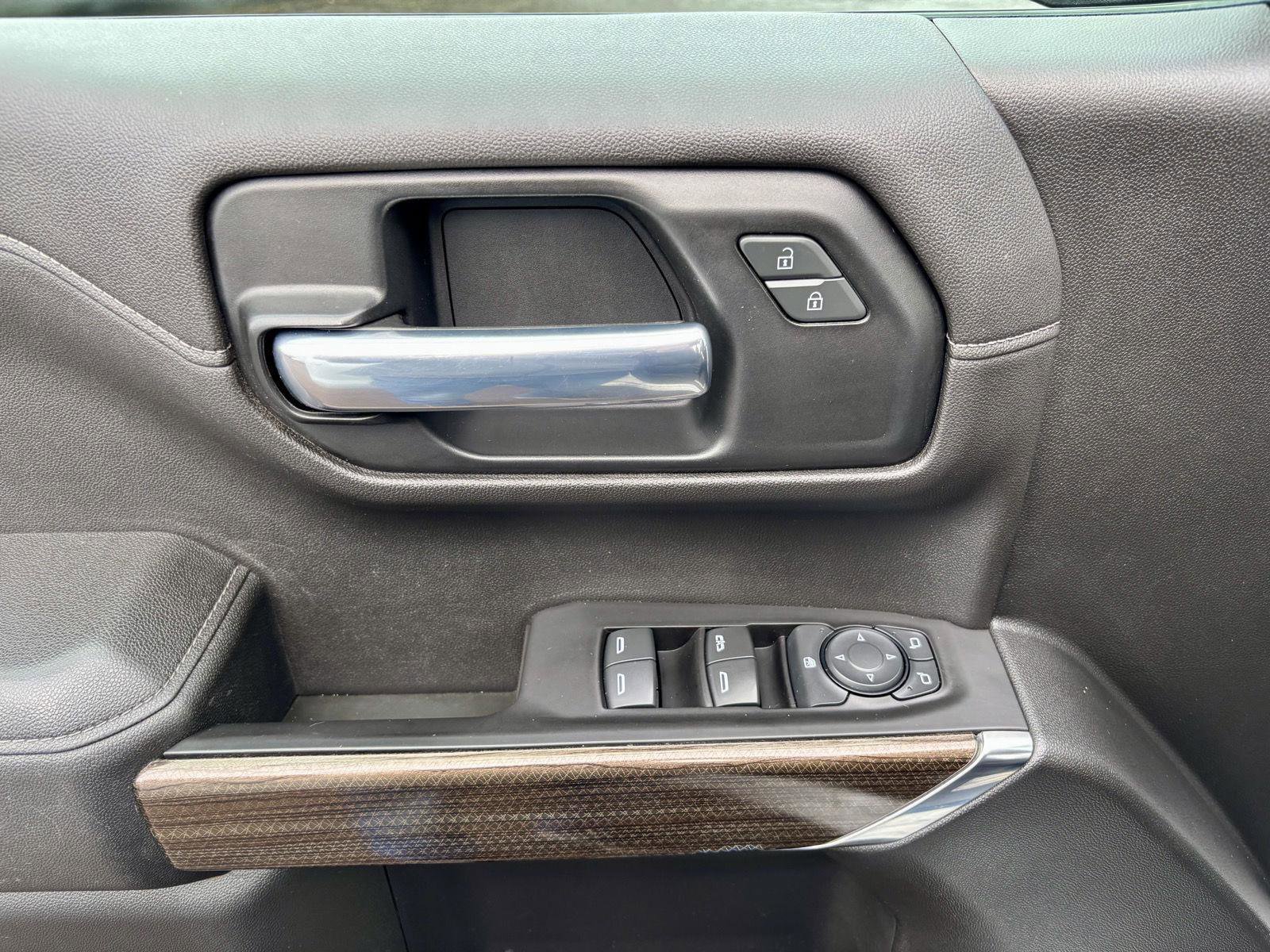 Used 2020 Chevrolet Silverado 1500 LT w/ Convenience Package image 20