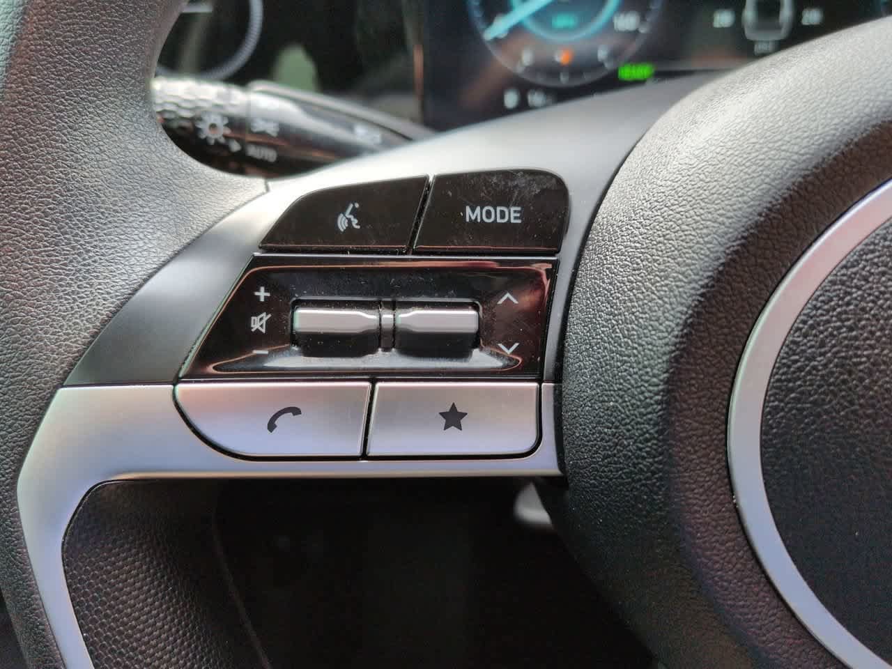 Used 2024 Hyundai Elantra Blue FWD image 23