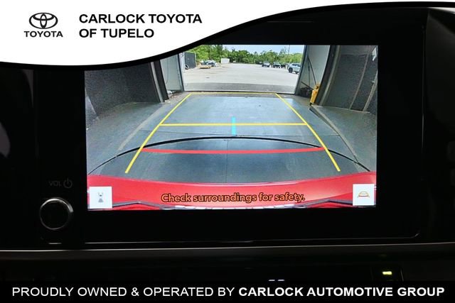 Used 2025 Toyota Camry SE w/ Convenience Package FWD image 12