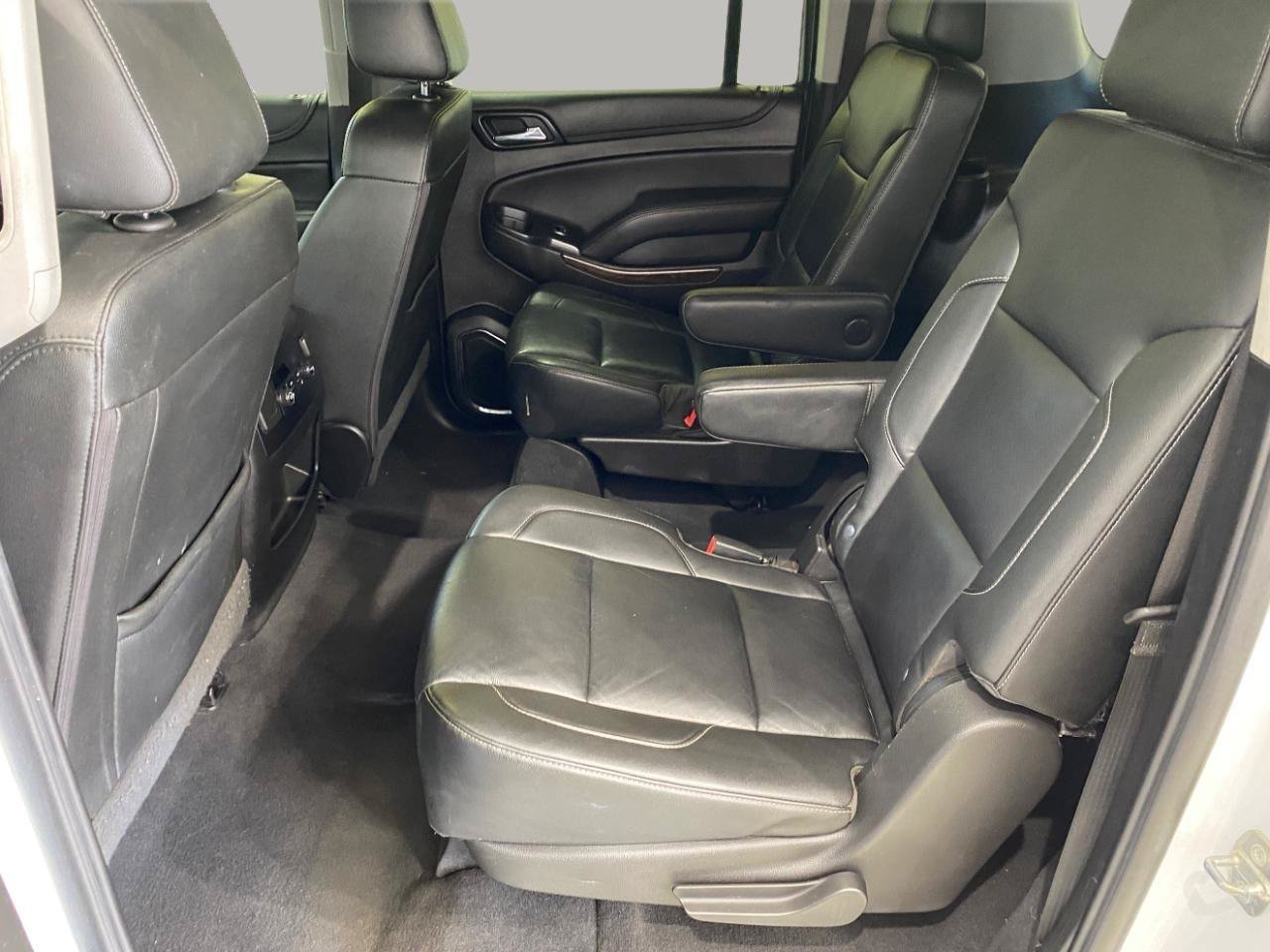 Used 2020 Chevrolet Suburban LT w/ RST Edition AWD/4WD image 22
