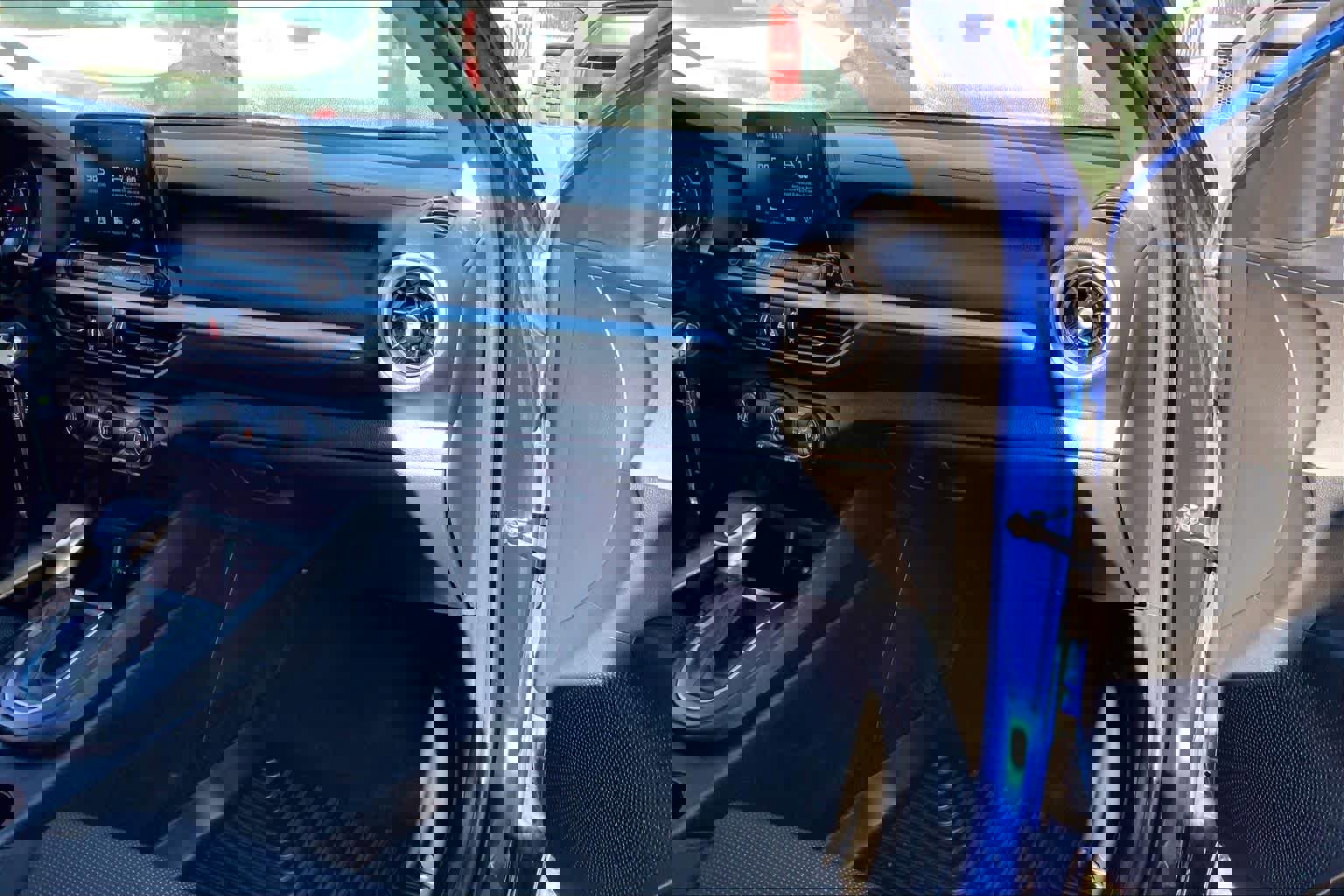 Used 2020 Kia Forte LXS image 16