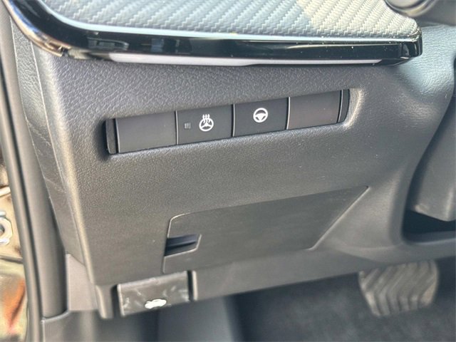 New 2025 Nissan Kicks SR w/ SR Premium Package image 25