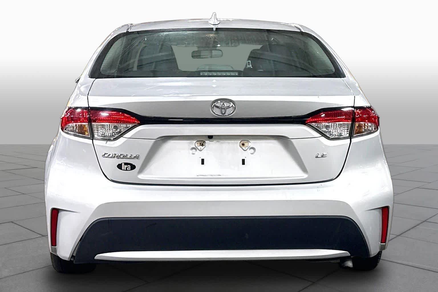 Used 2021 Toyota Corolla LE FWD image 5