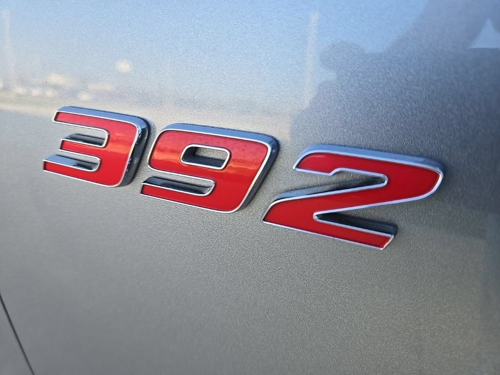 Used 2018 Dodge Durango SRT AWD/4WD image 30