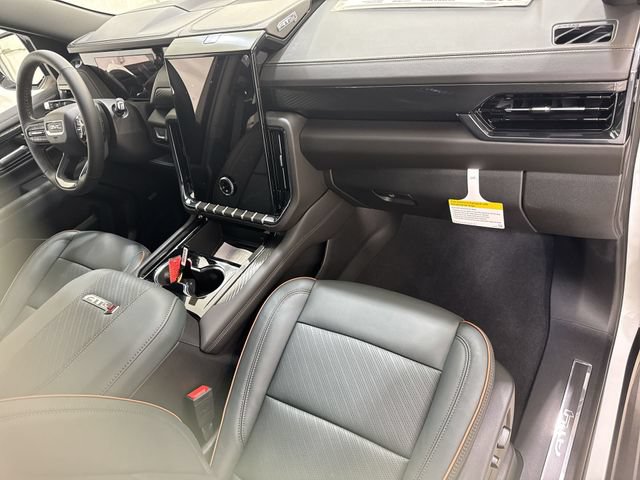 New 2026 GMC Yukon XL AT4 w/ LPO, Floor Liner Package AWD/4WD image 29
