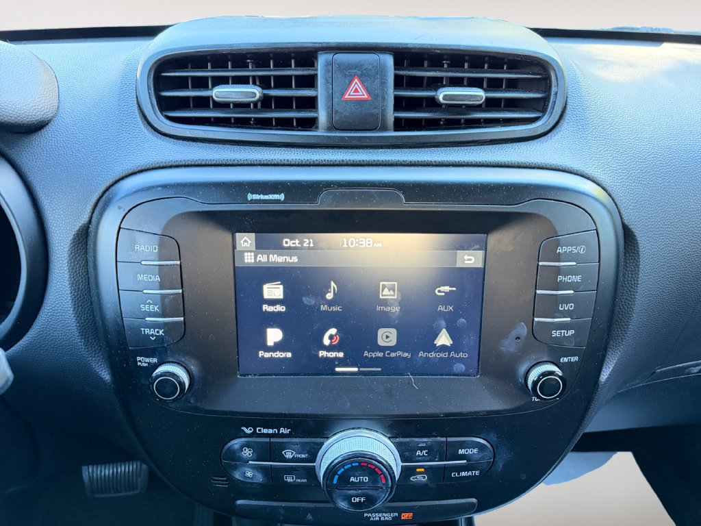 Used 2018 Kia Soul + FWD image 9