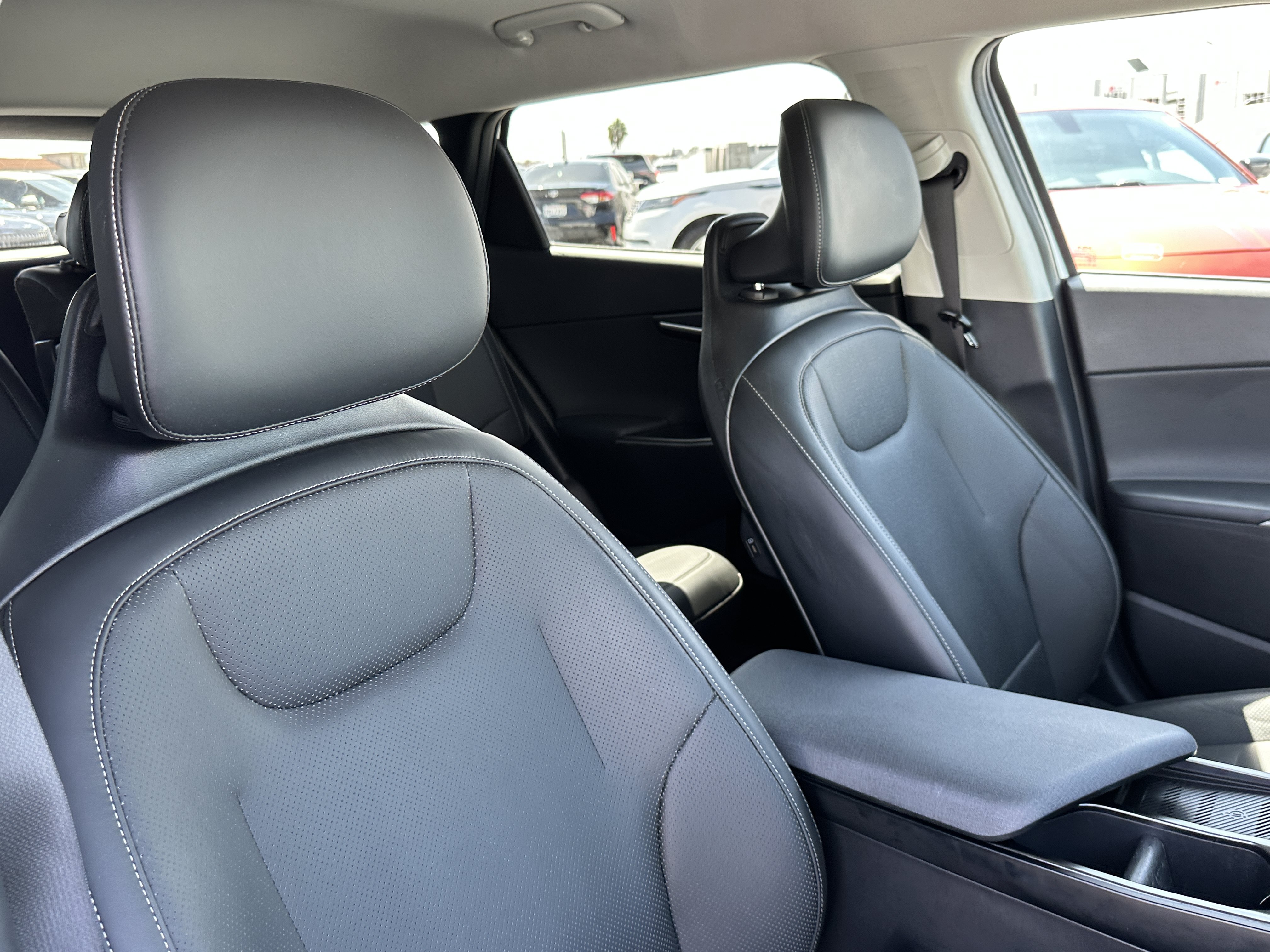 Used 2022 Kia EV6 Wind RWD image 15