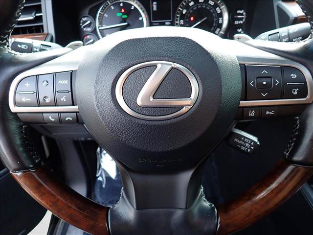 Used 2017 Lexus LX 570 4WD w/ Luxury Package image 19