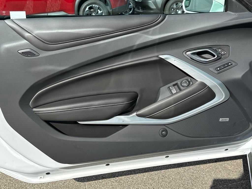 Used 2024 Chevrolet Camaro LT RWD image 11