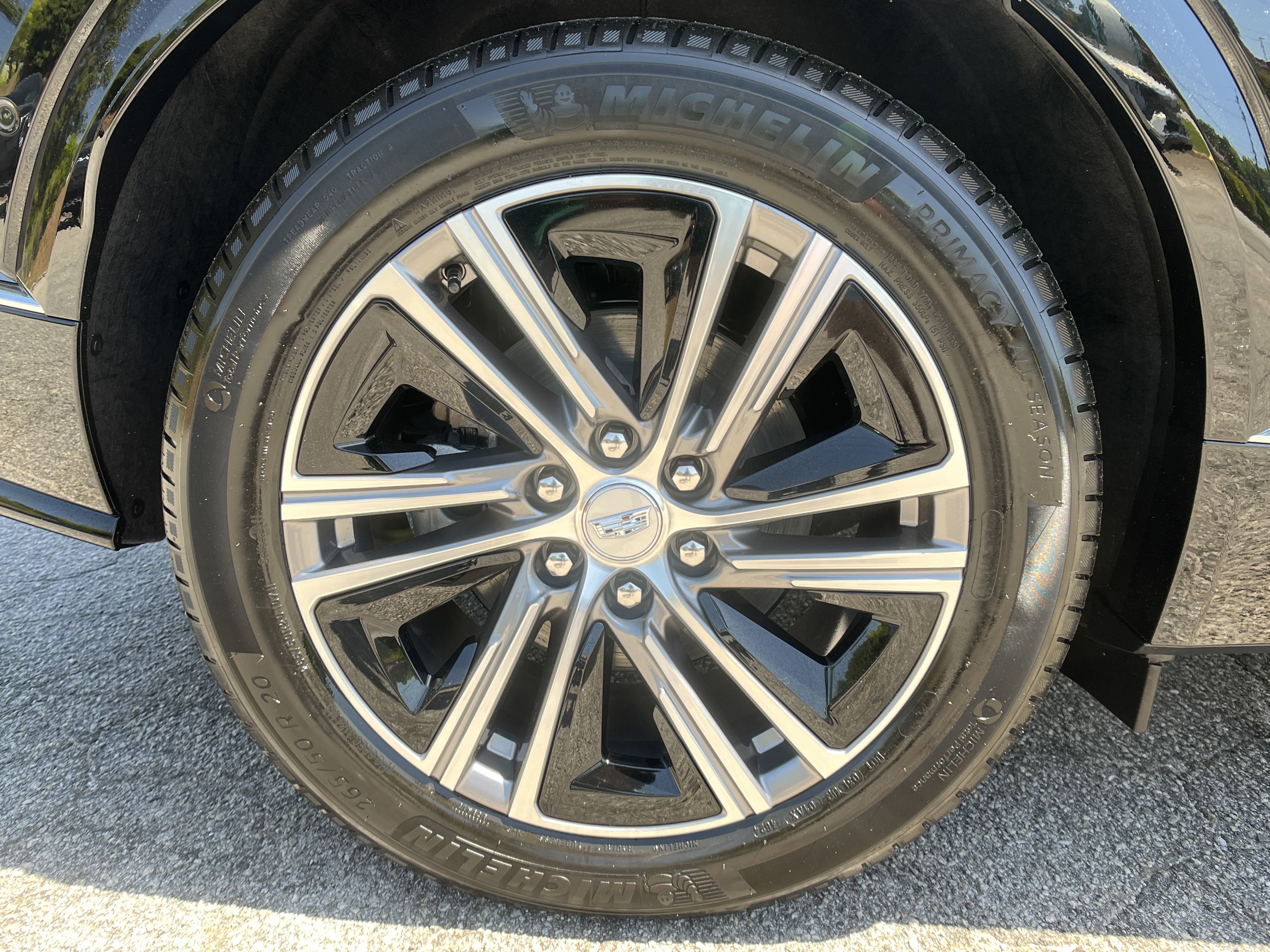 New 2025 Cadillac Lyriq Luxury image 19