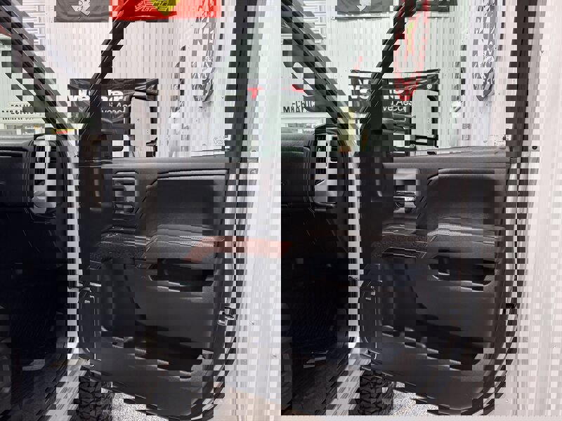 Used 2016 GMC Sierra 2500 SLT w/ Duramax Plus Package image 26