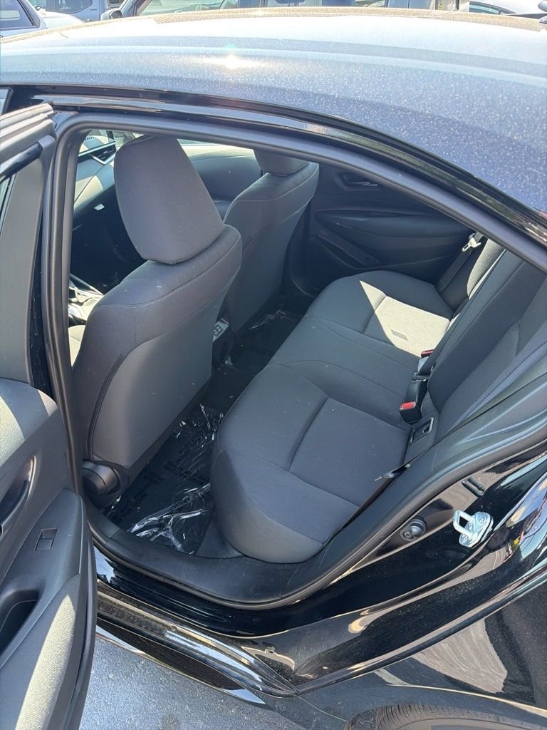 Used 2024 Toyota Corolla LE FWD image 7