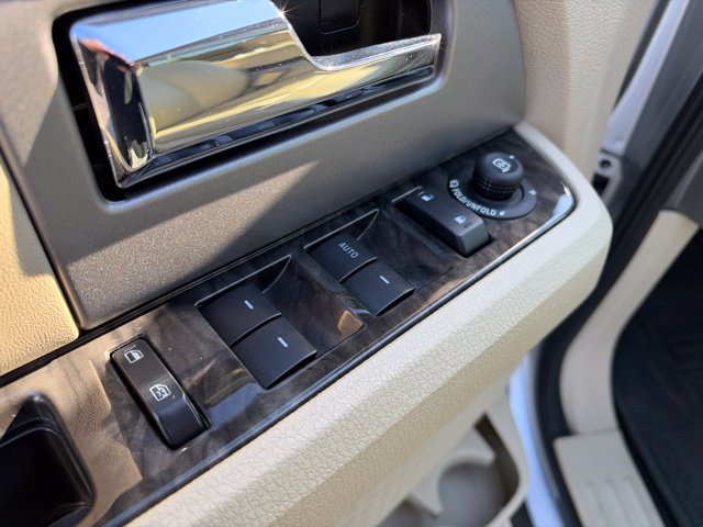 Used 2015 Ford Expedition EL Limited w/ Equipment Group 301A AWD/4WD image 28