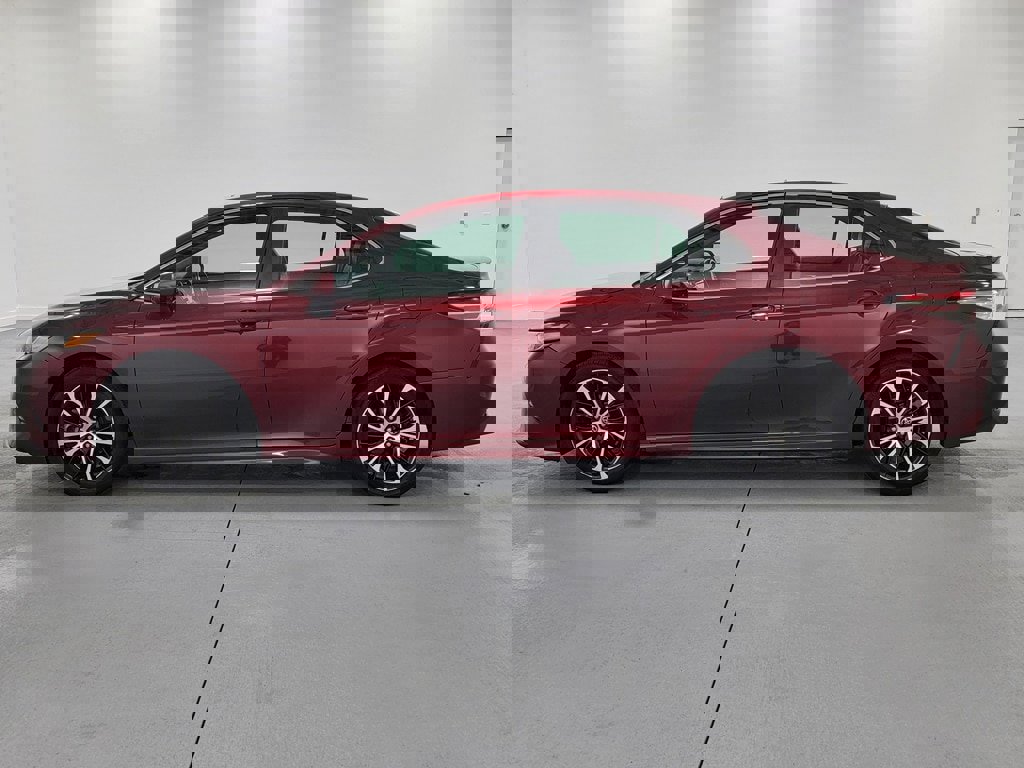 Used 2018 Toyota Camry SE w/ Moonroof Package image 5