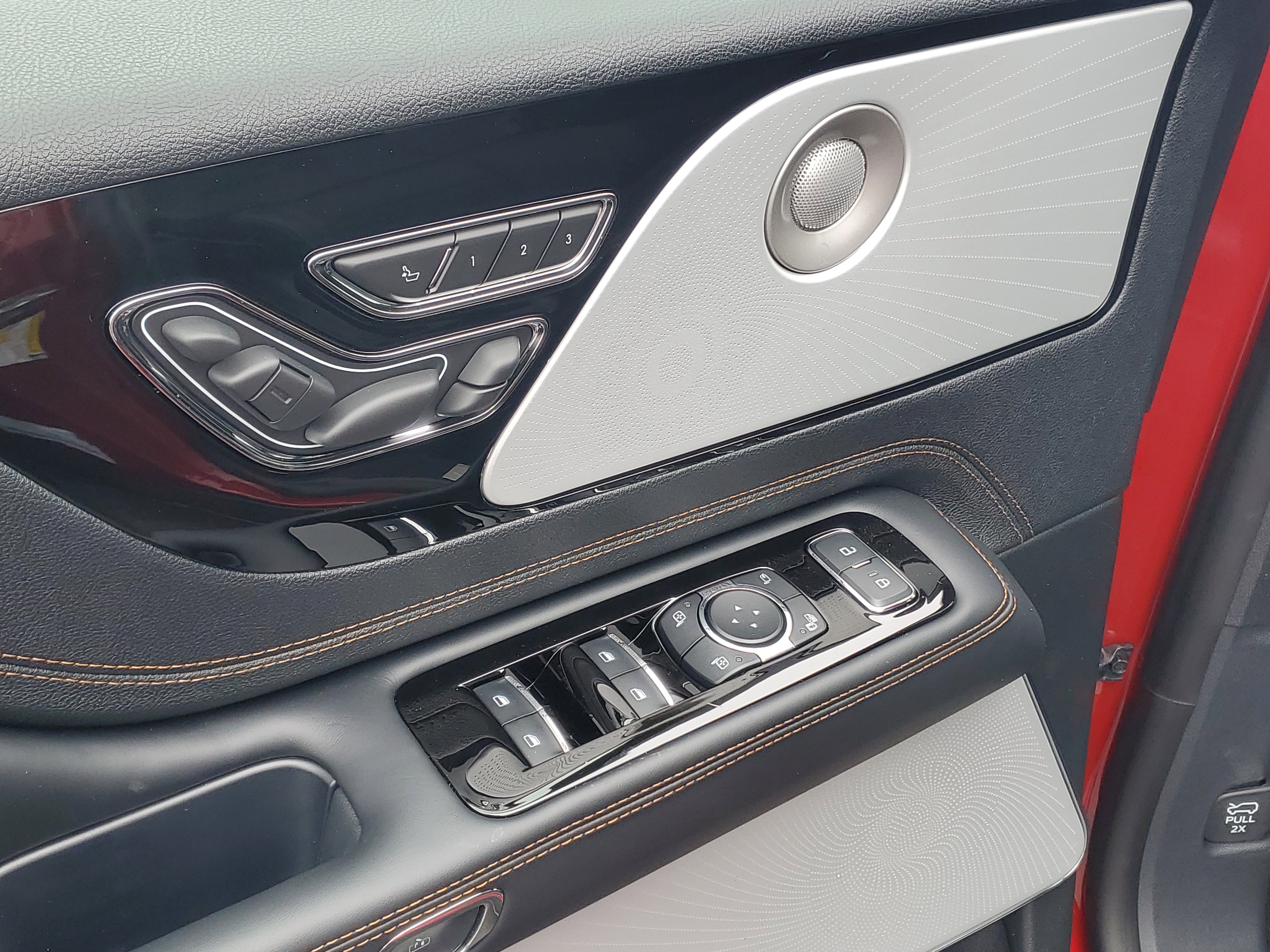 New 2026 Lincoln Aviator Black Label image 9