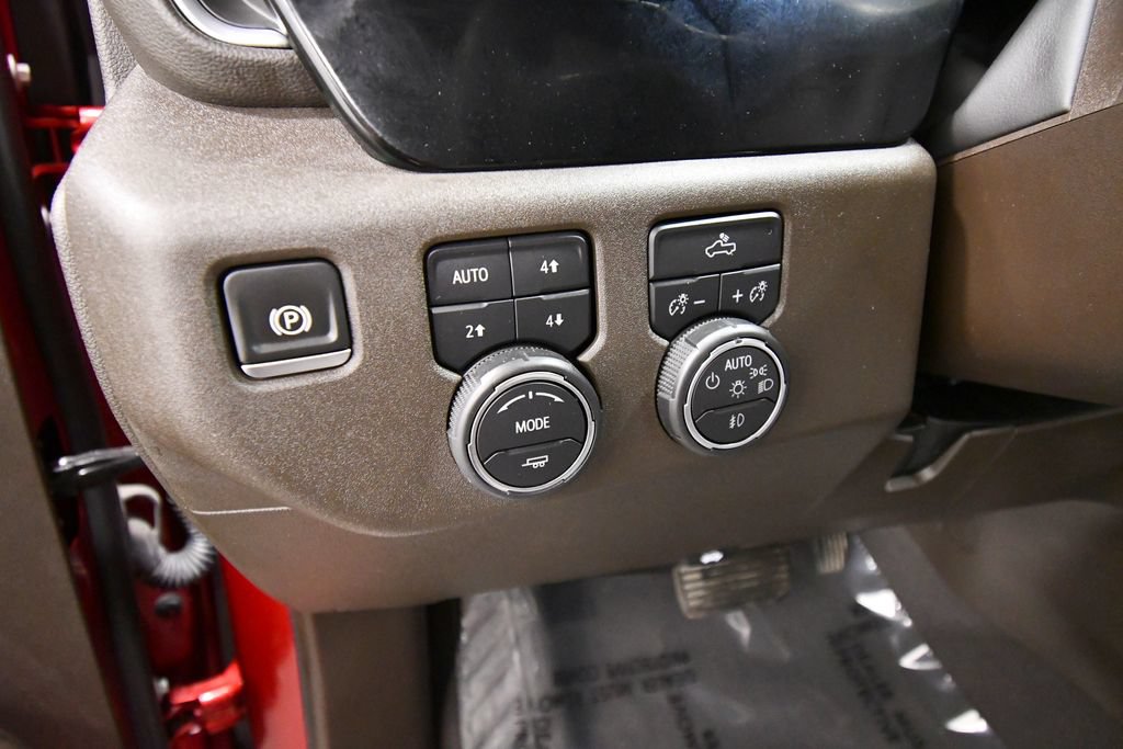 Used 2024 Chevrolet Silverado 1500 RST AWD/4WD image 19