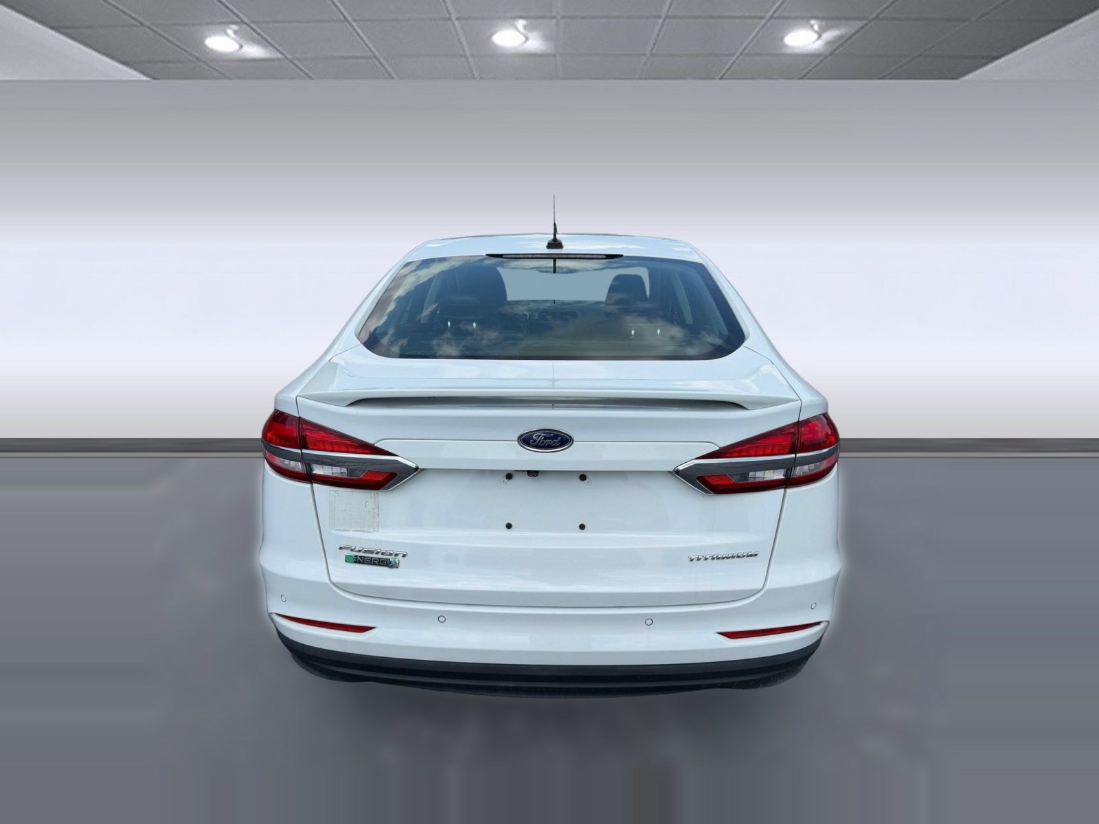 Used 2019 Ford Fusion Energi Titanium FWD image 8