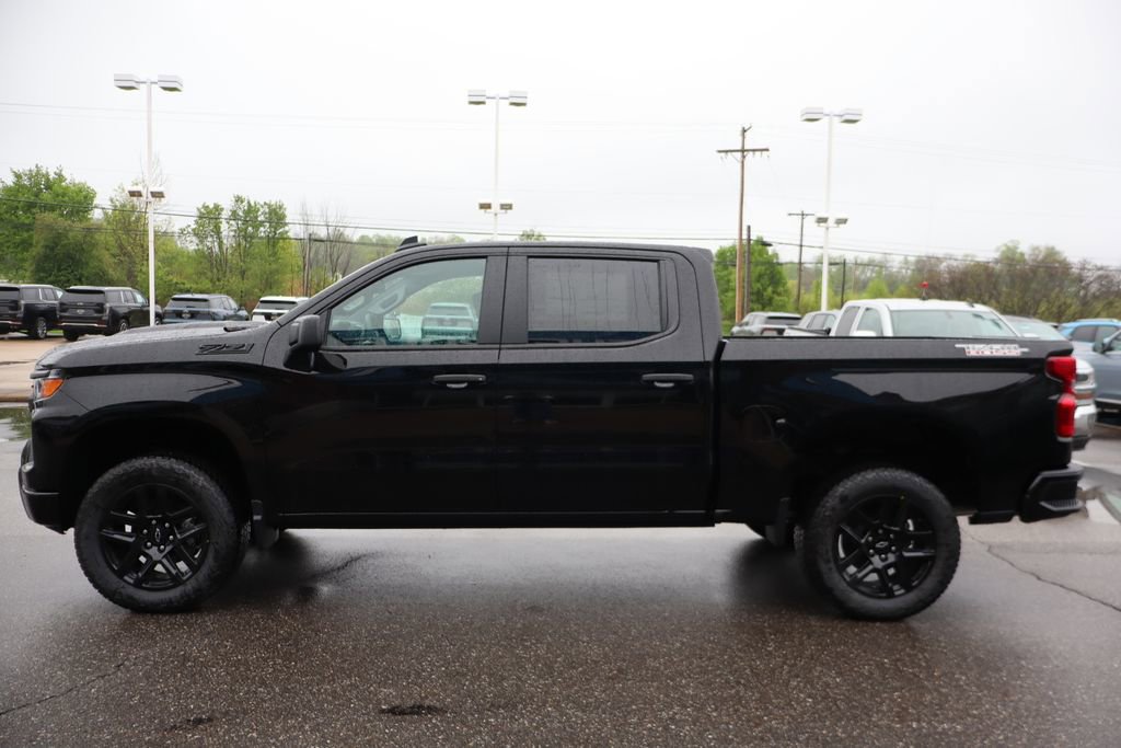 New 2026 Chevrolet Silverado 1500 Custom Trail Boss w/ LPO, Dark Essentials Package AWD/4WD image 24