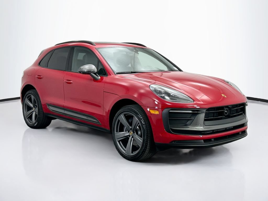 Used 2026 Porsche Macan AWD/4WD image 9