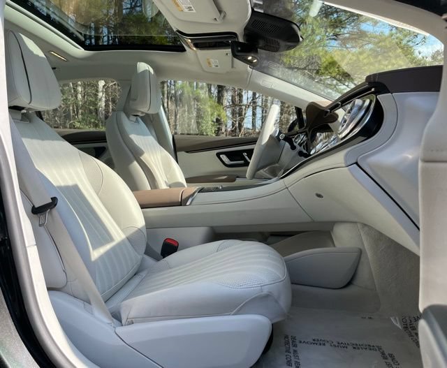 Used 2022 Mercedes-Benz EQS 580 4MATIC Sedan image 20