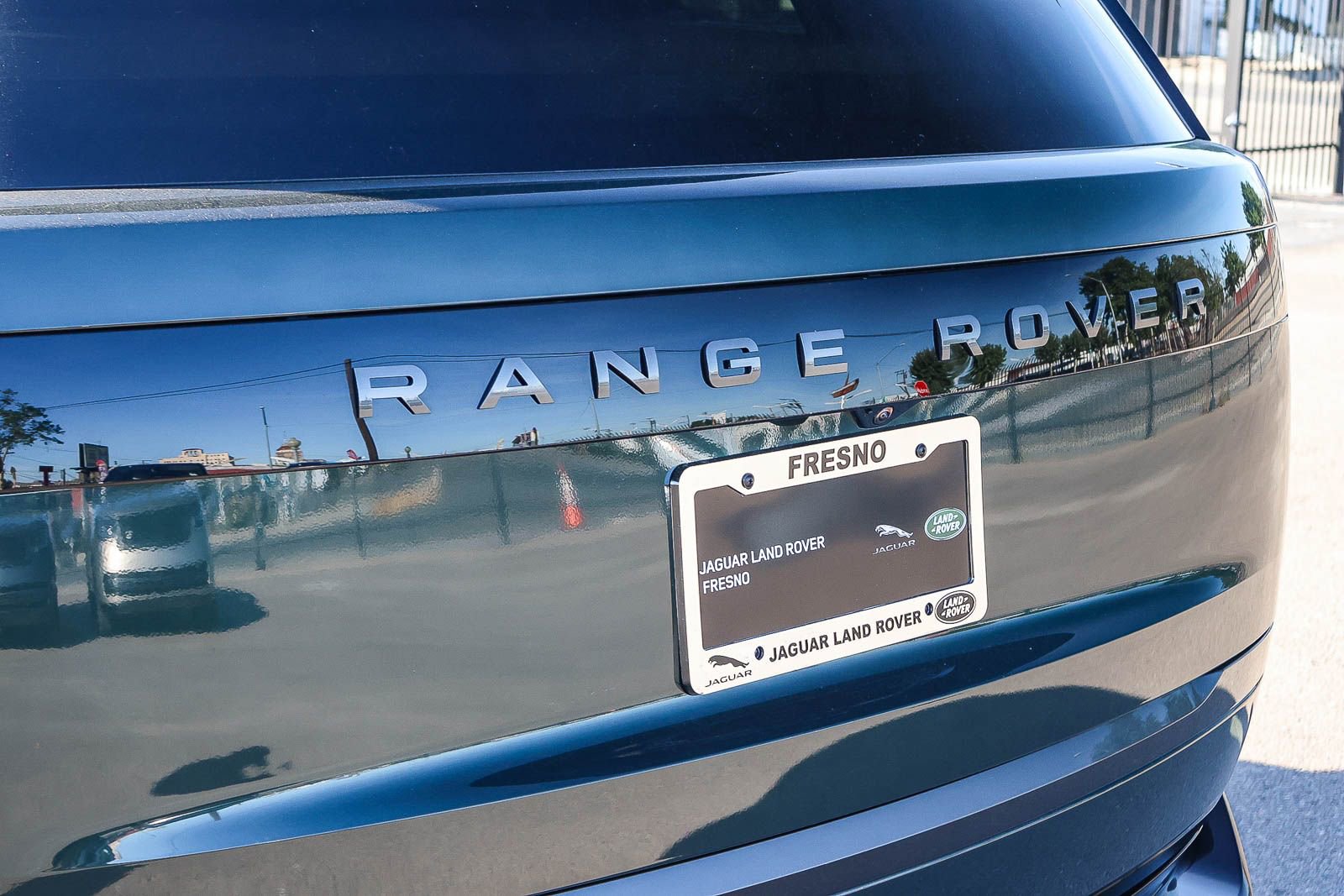 New 2026 Land Rover Range Rover SE image 12