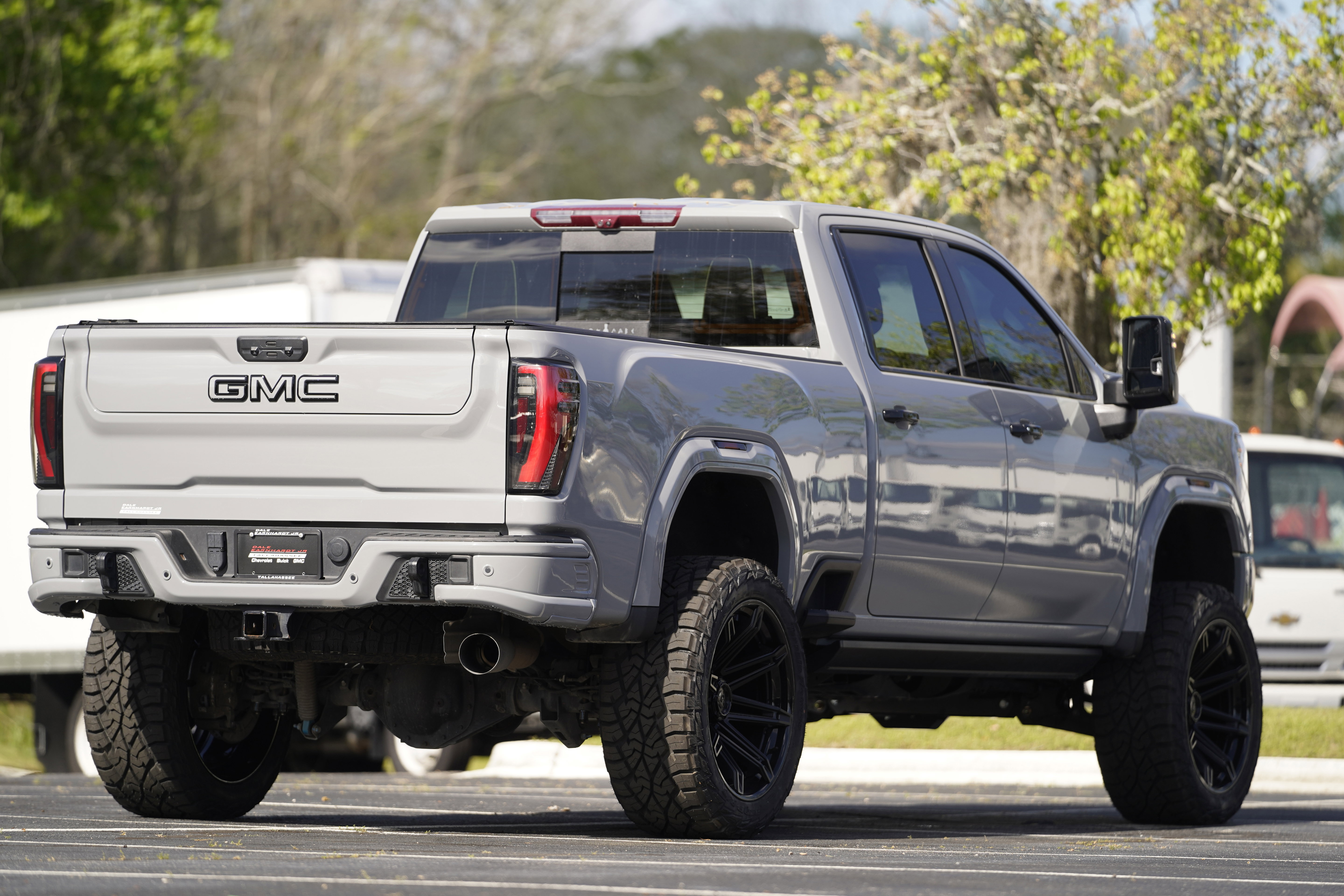 Used 2024 GMC Sierra 2500 AT4X w/ AT4X AEV Edition AWD/4WD image 46