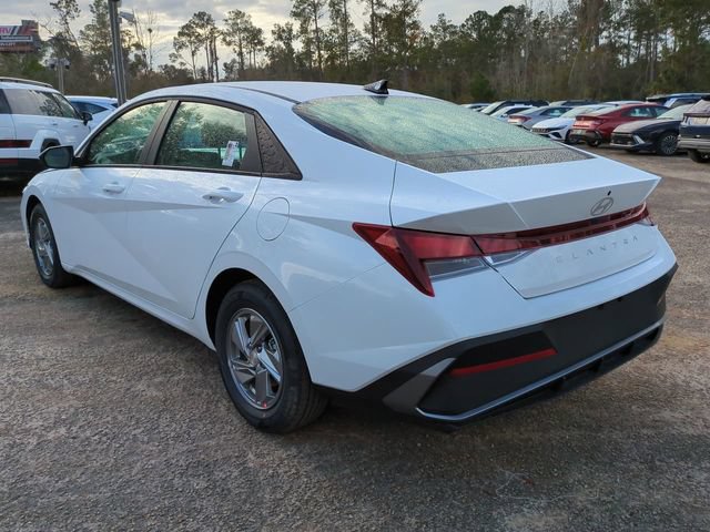 New 2026 Hyundai Elantra SE FWD image 7