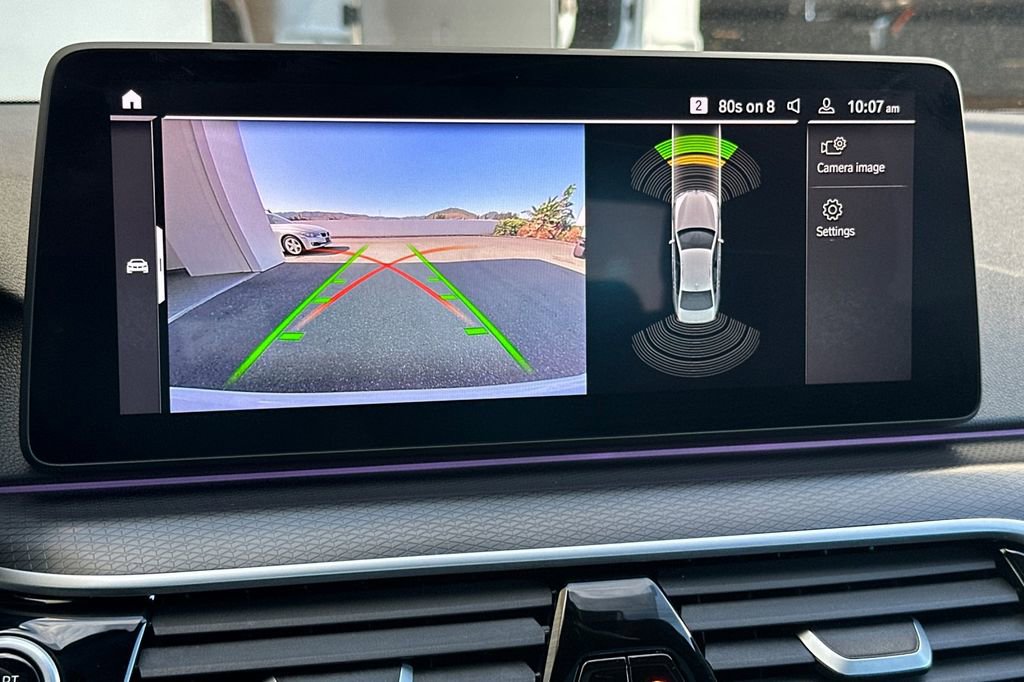 Used 2023 BMW 530e w/ M Sport Package image 21