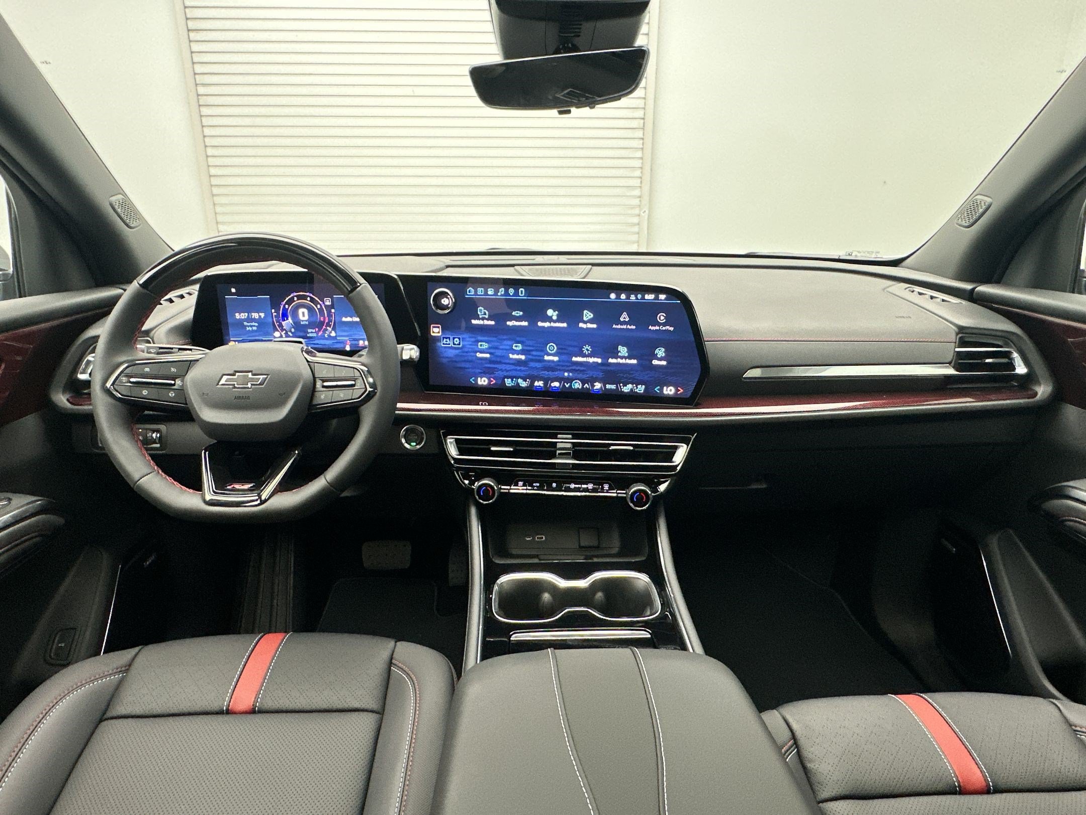New 2026 Chevrolet Traverse RS w/ LPO, Floor Liner Package AWD/4WD image 16