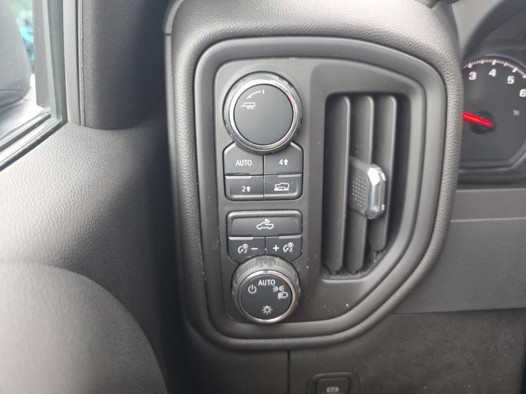 Used 2024 Chevrolet Silverado 1500 Custom AWD/4WD image 23