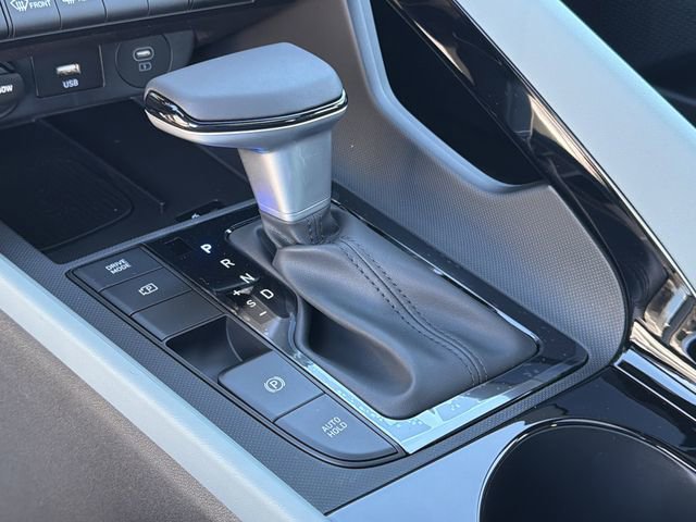 New 2026 Hyundai Elantra Limited image 31