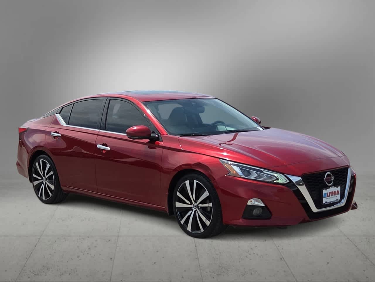 Used 2019 Nissan Altima 2.5 Platinum FWD image 2