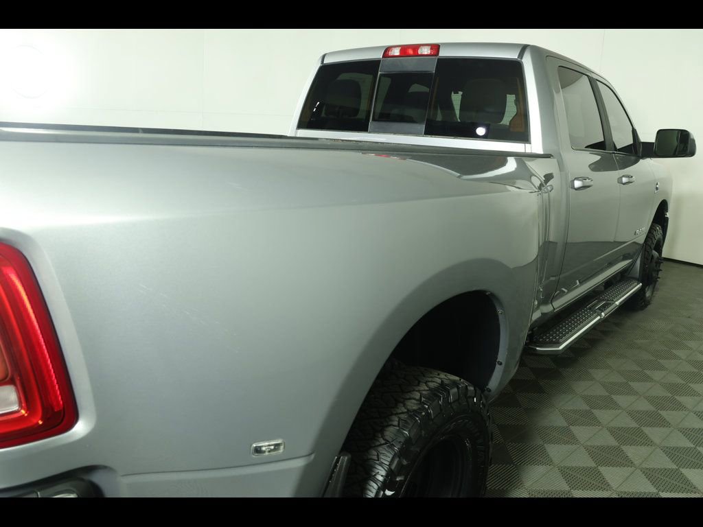 Used 2022 RAM 3500 Big Horn w/ Level C Equiment Group image 18