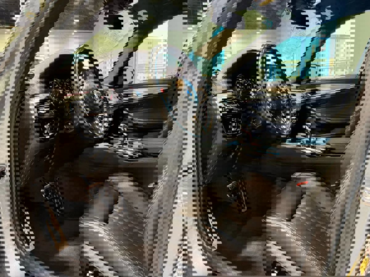 Used 2019 BMW M5 w/ Executive Package image 21