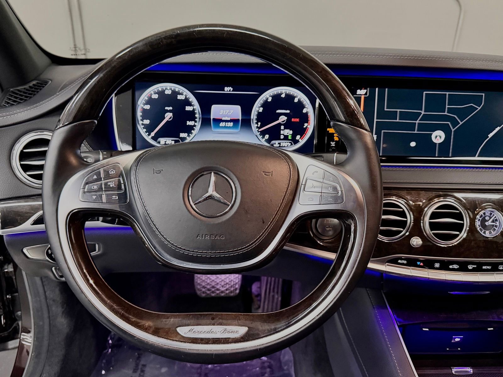 Used 2015 Mercedes-Benz S 550 Sedan image 28