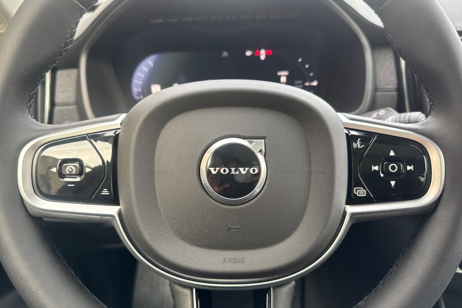 New 2026 Volvo XC90 T8 Ultra w/ Protection Package AWD/4WD image 28