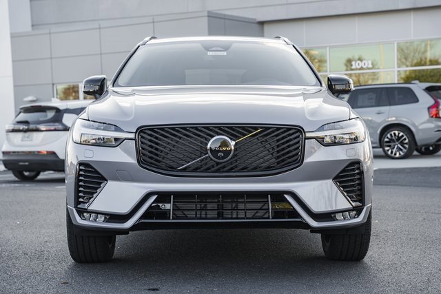 New 2026 Volvo XC60 B5 Plus w/ Protection Package Premier image 2