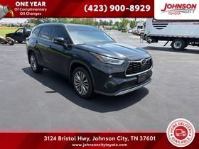 Used 2020 Toyota Highlander Platinum AWD/4WD image 1