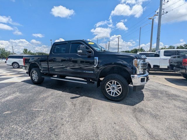 Used 2018 Ford F350 Lariat w/ Lariat Value Package AWD/4WD image 3