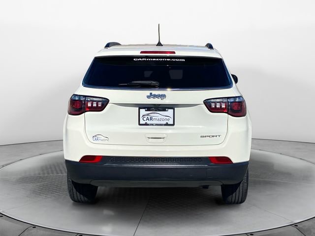 Used 2021 Jeep Compass Sport image 4