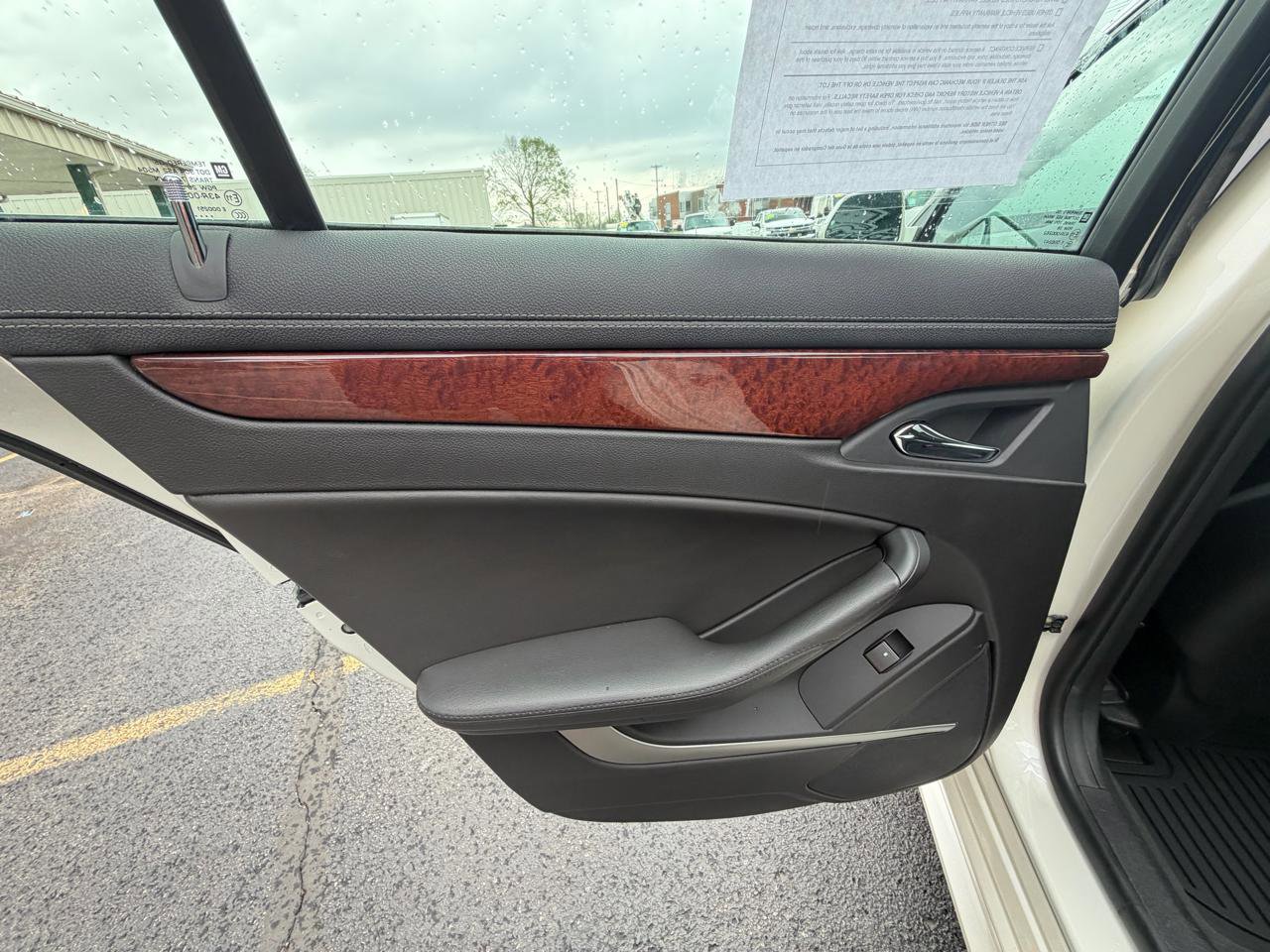 Used 2011 Cadillac CTS Premium image 12