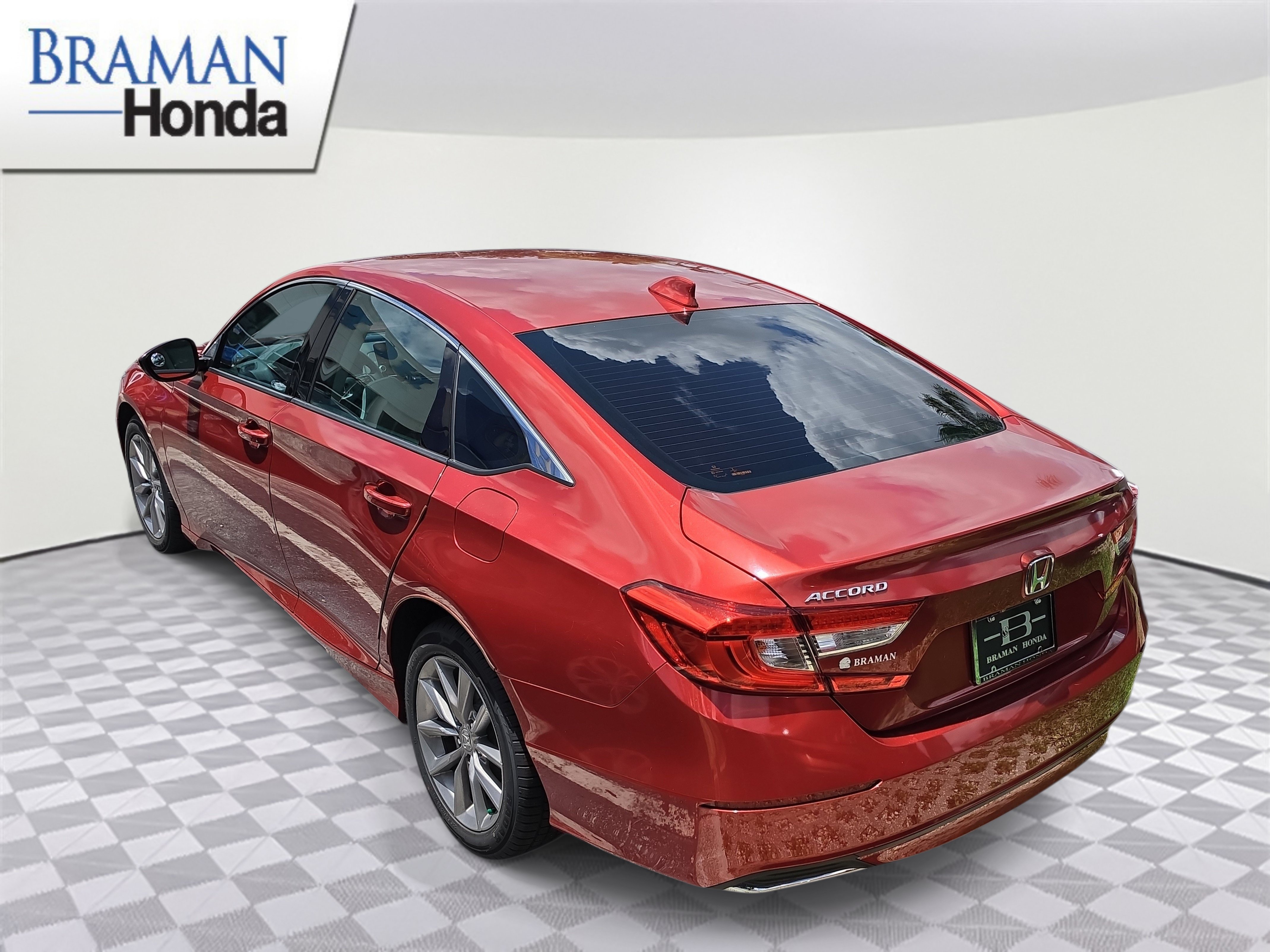 Certified 2021 Honda Accord LX image 4