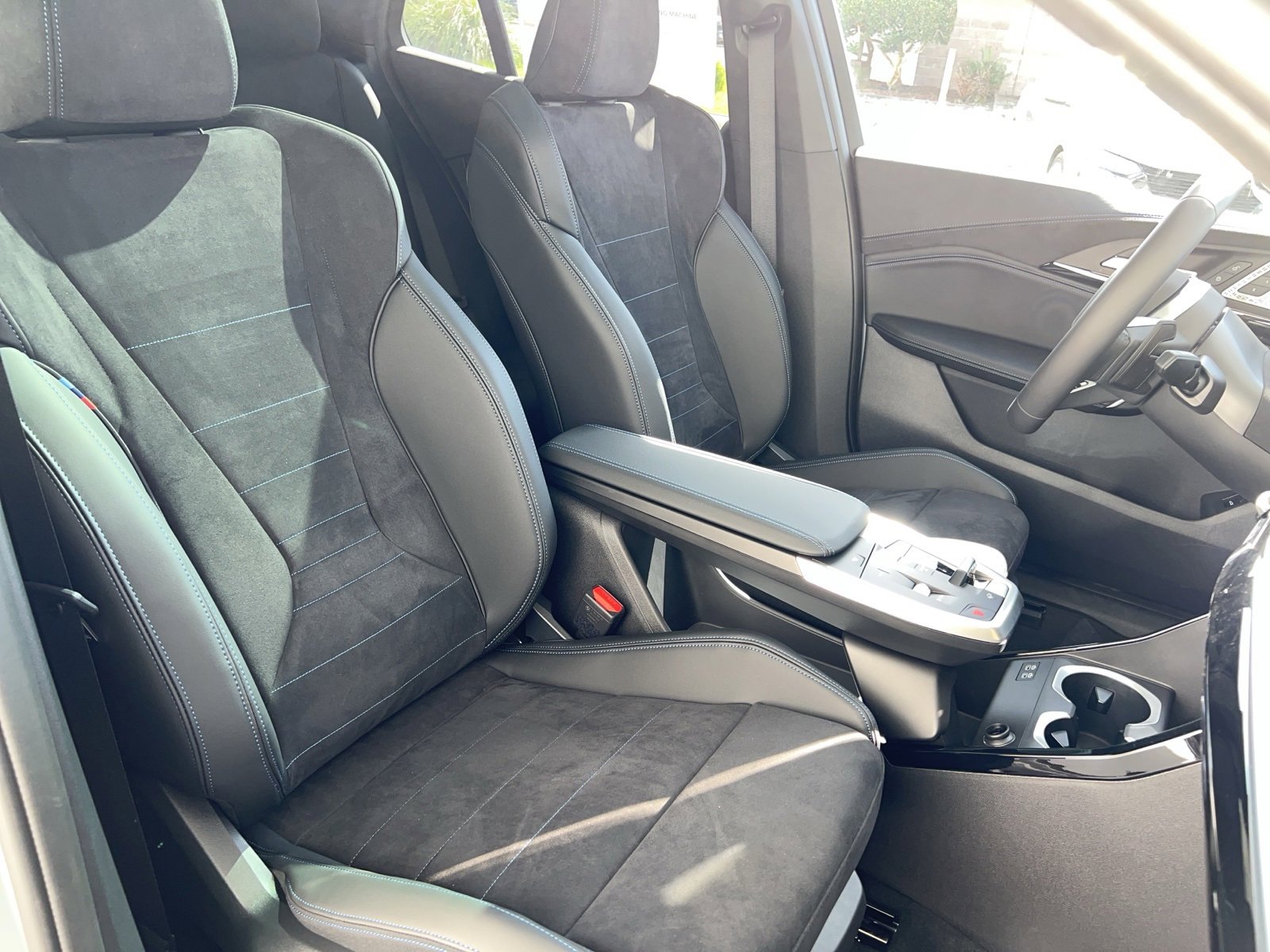 New 2025 BMW X2 xDrive28i w/ M Sport Package image 14