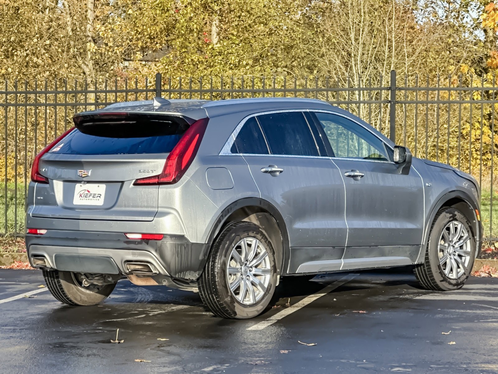 Used 2023 Cadillac XT4 Premium Luxury image 4