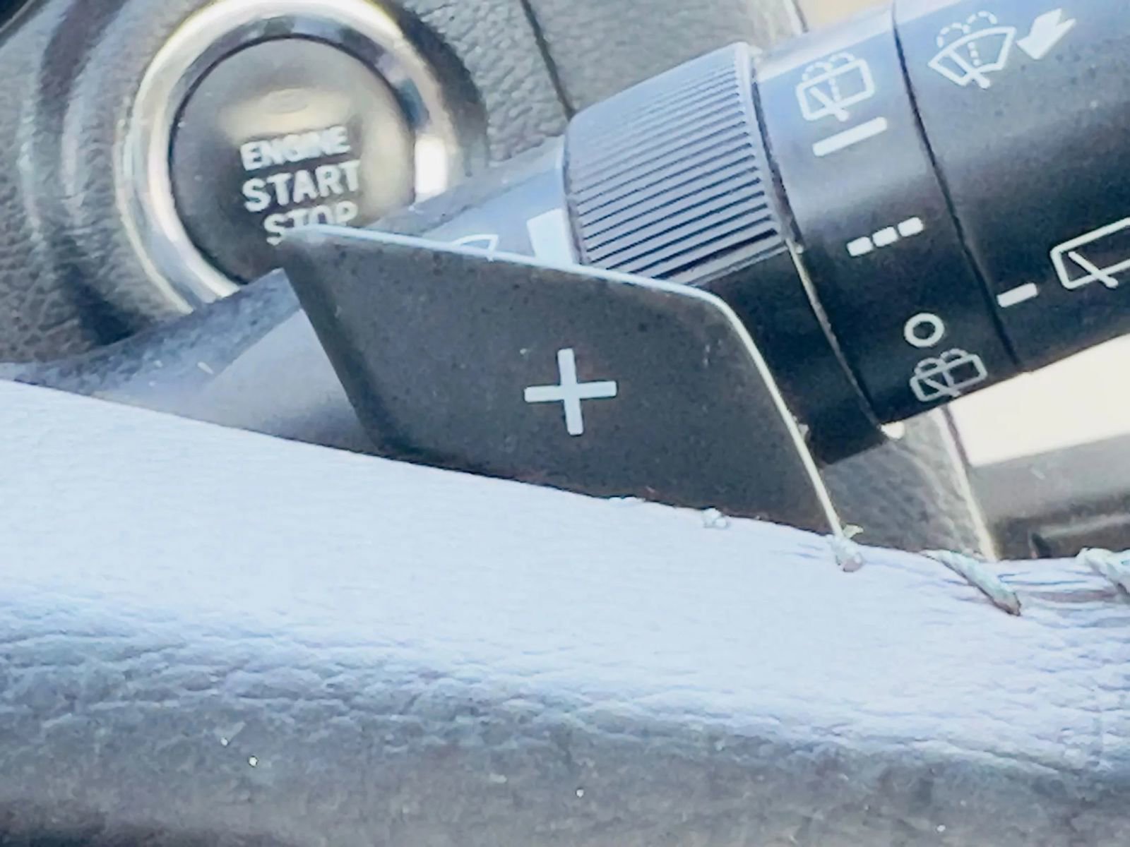 Used 2017 Subaru Outback 3.6R Limited image 36