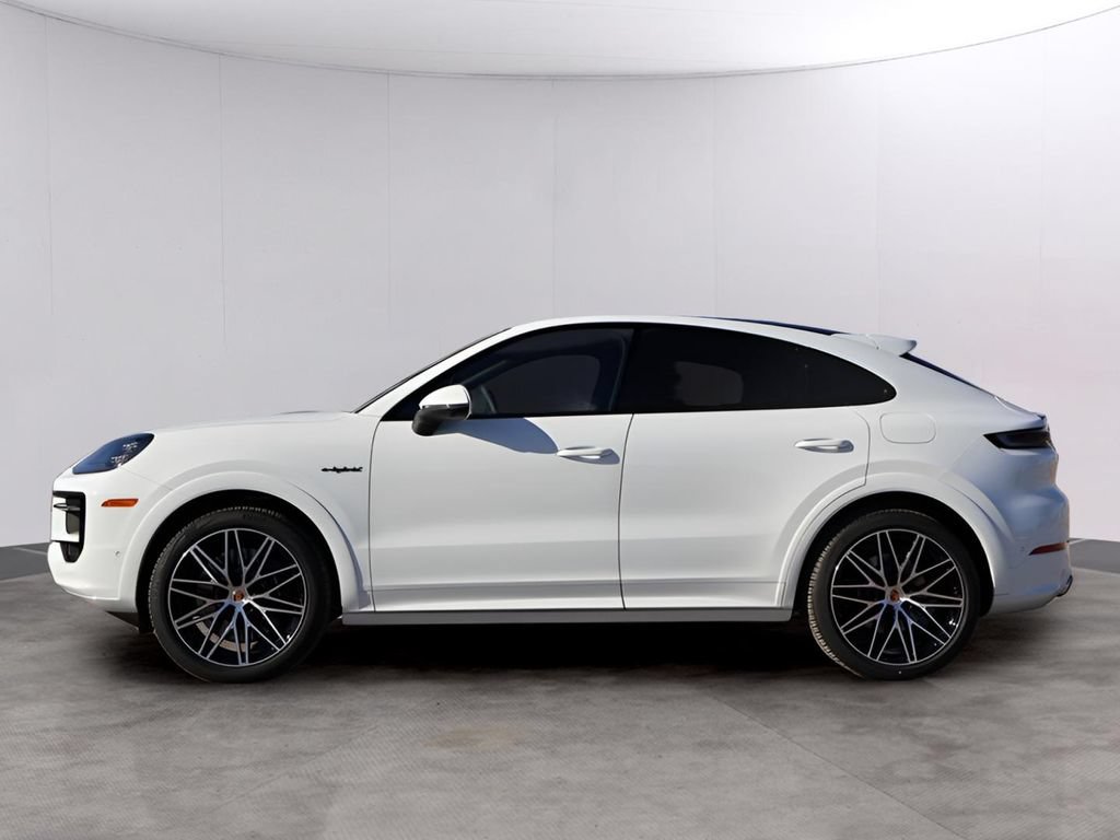New 2026 Porsche Cayenne E-Hybrid Coupe AWD/4WD image 2