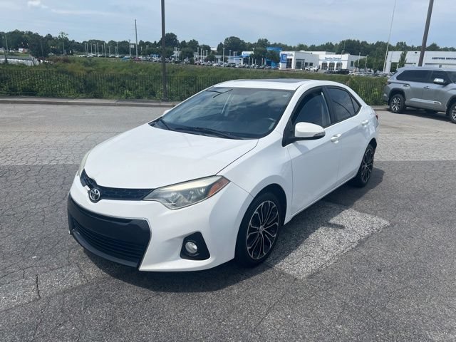 Used 2015 Toyota Corolla S Premium FWD image 3